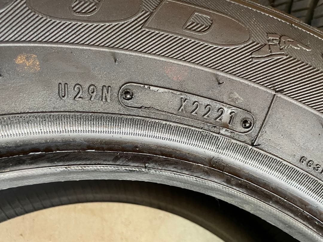 グッドイヤー　オールシーズンタイヤ　195/65R15 4本