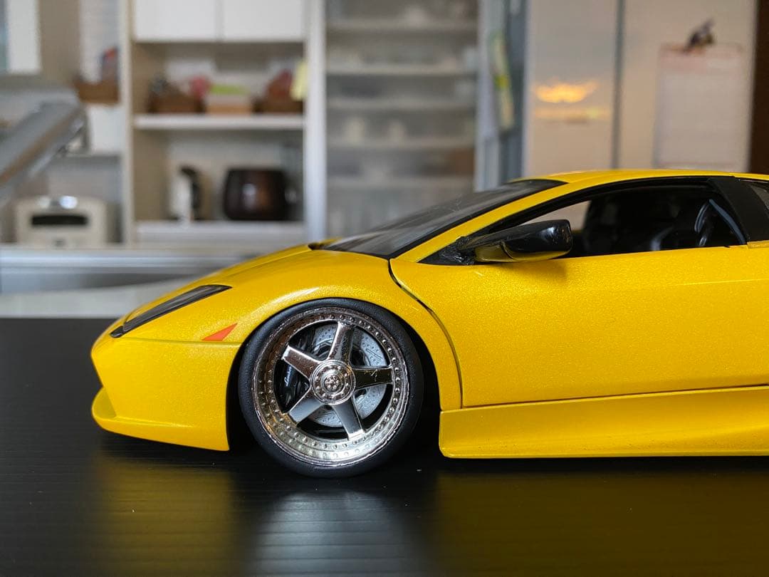 ランボルギーニ　ムルシエラゴ 　　　ローダウンカスタム　1/18