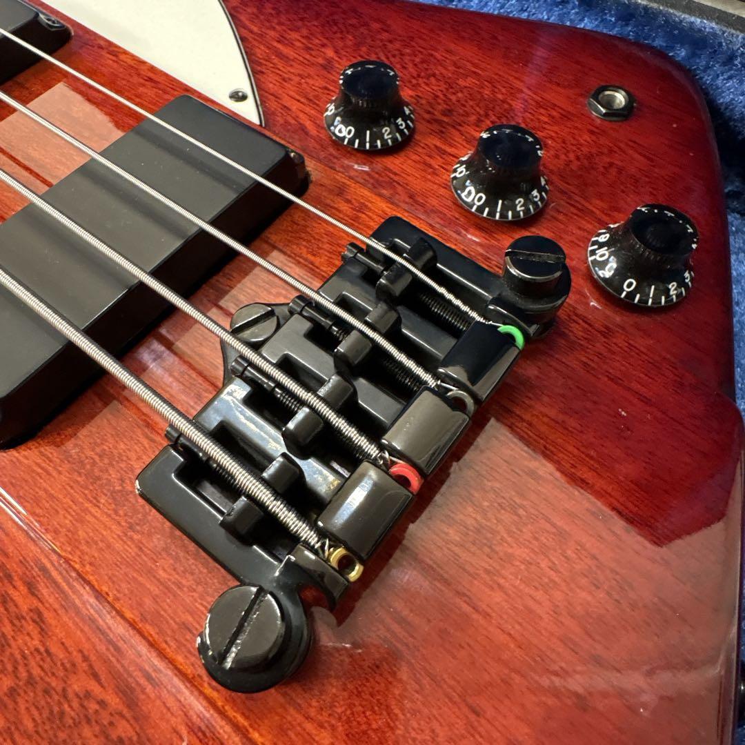 ベース Epiphone Thunderbird IV