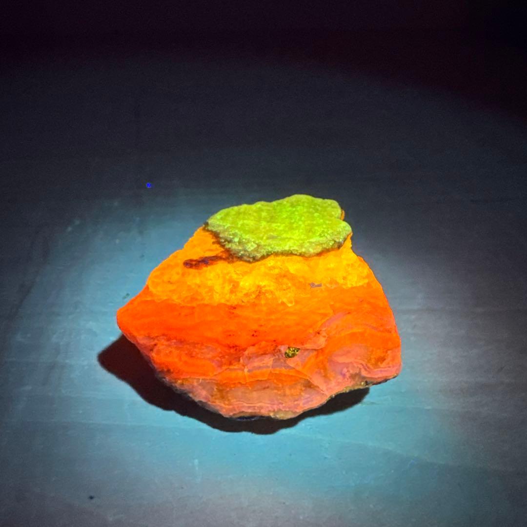 北海道石　然別オパール　蛍光オパール71g