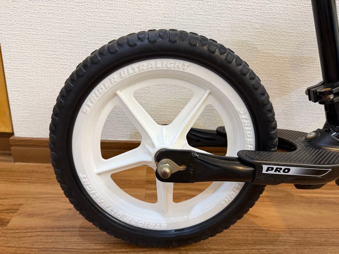 STRIDER PRO ストライダープロ ブラックバランスバイク アルミフレーム