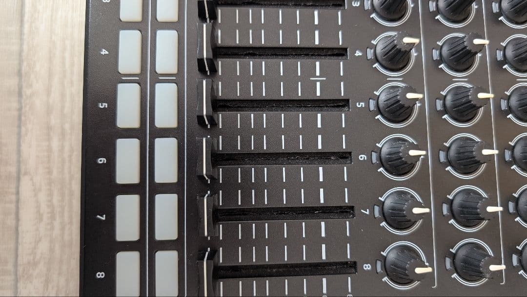 DJ機材 Novation Launch Control XL MK2