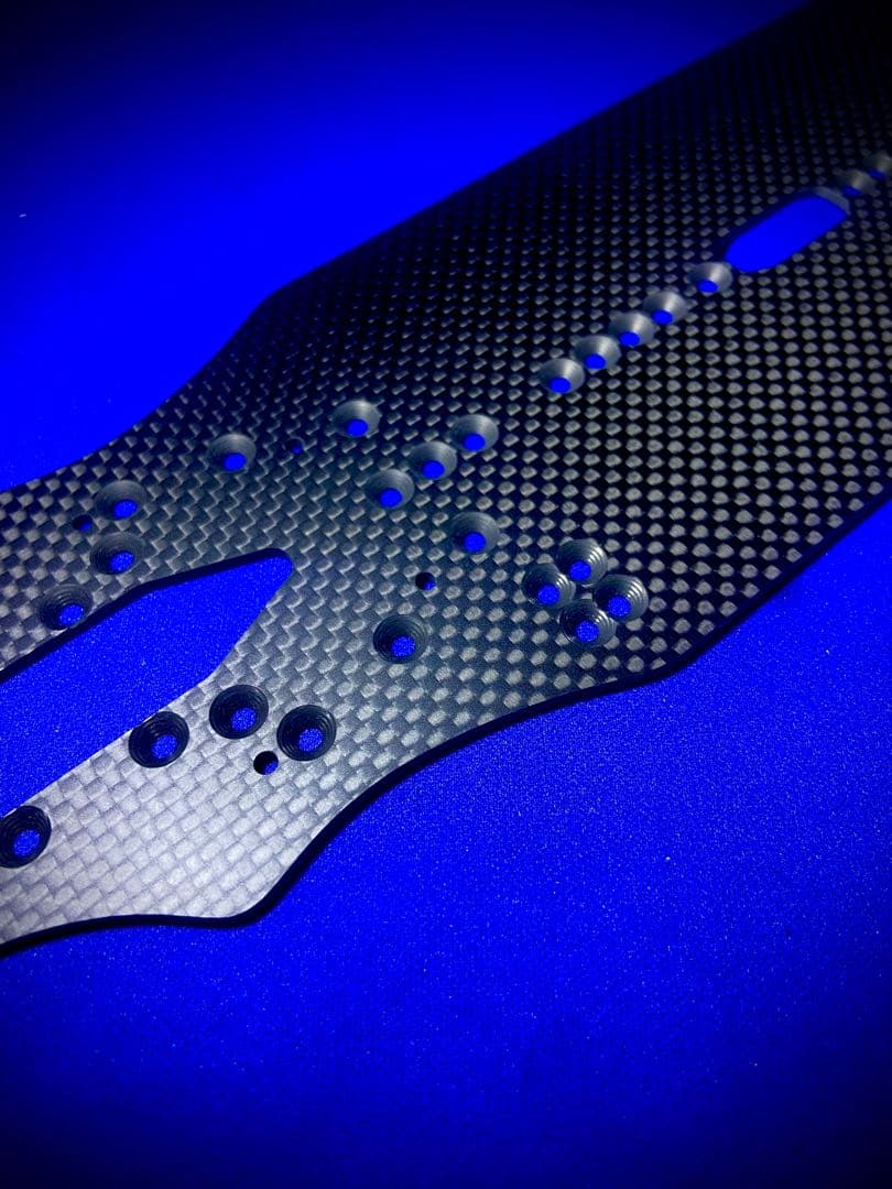 ヨコモ BD11 用 カーボンシャーシ　2.2㎜　蕨山Carbon