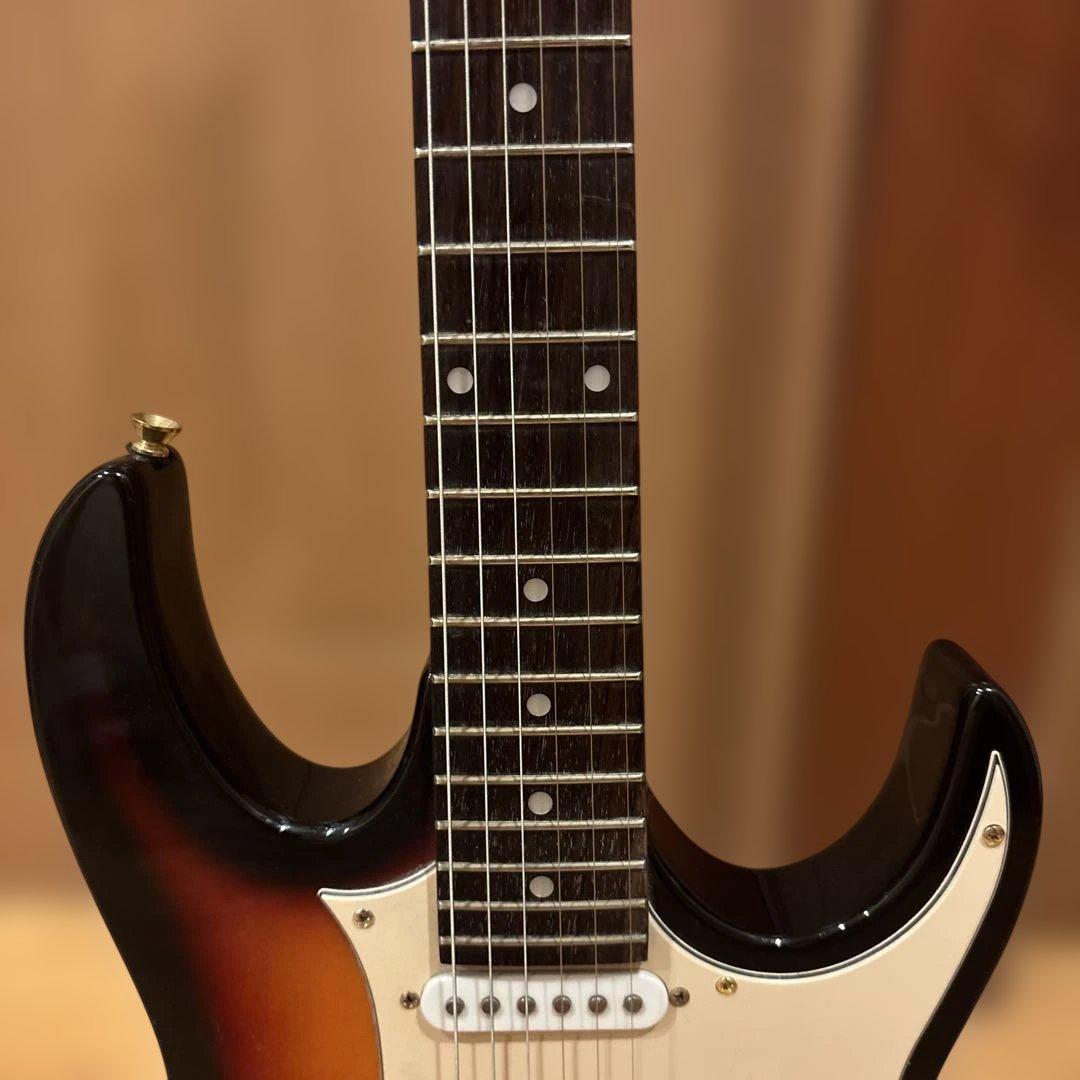 Ibanez GIO ゴールドパーツ仕様 トレモロアーム付 新品弦張替済