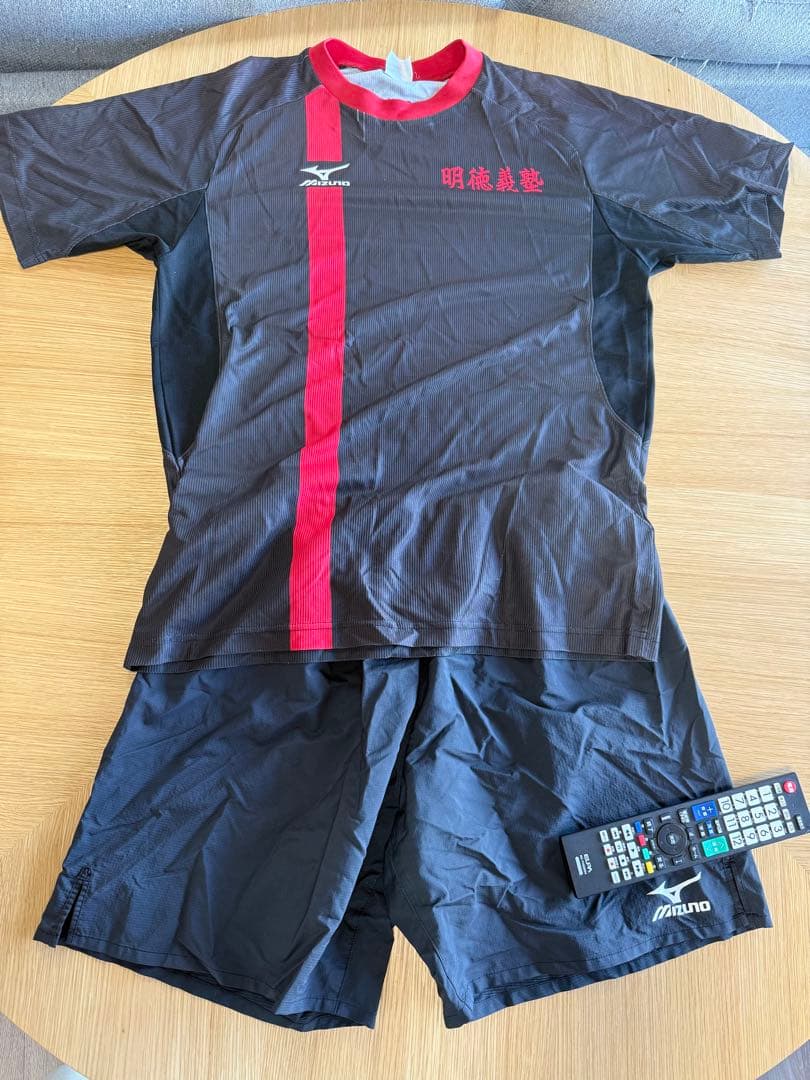 明徳義塾高校サッカー部　トレーニングウェア　黒白セット