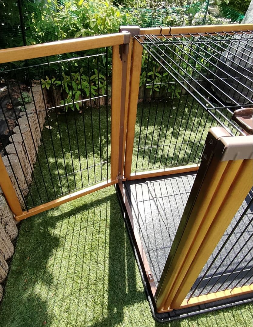 リッチェル 木製3WAYサークル 6面 高さ90cm、天井柵・床トレー付