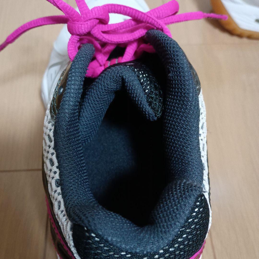 【極美品】YONEX power cushion 65SF 22.5cm【廃盤】