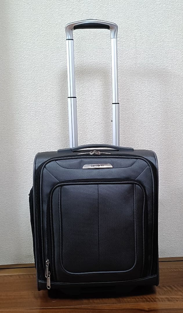 美品Samsonite Stackkitキャリーオンキャリー可　モバイルコード付