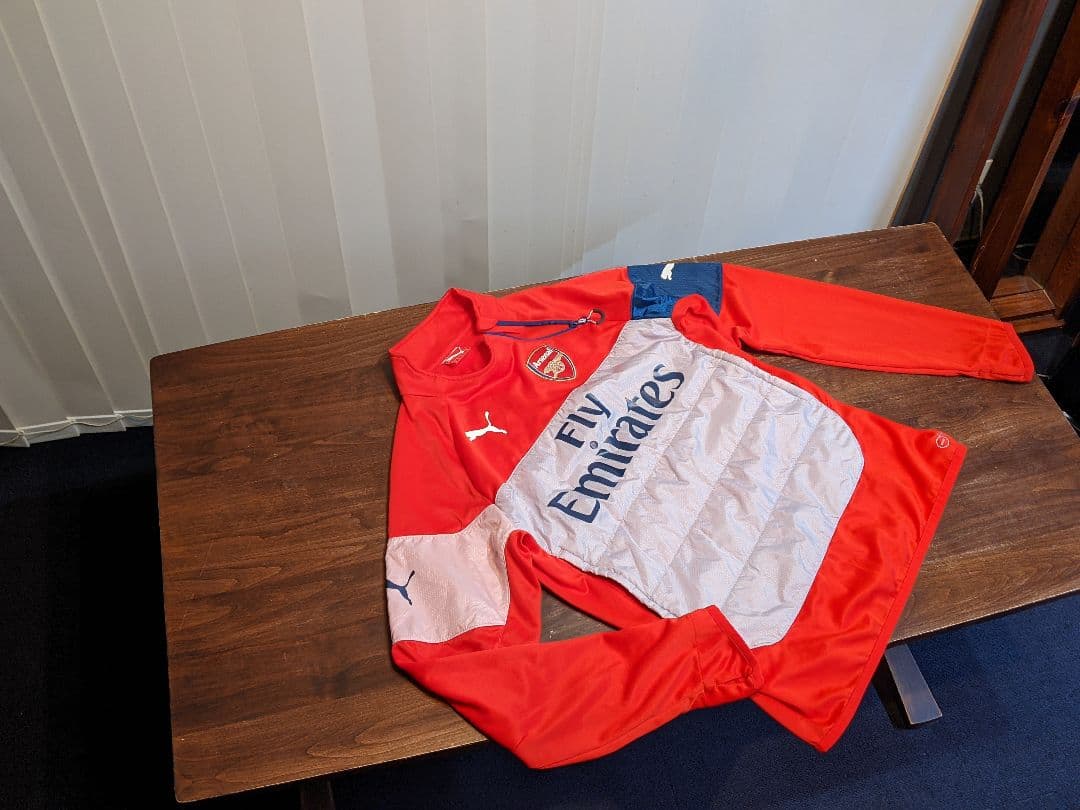 プーマ　アーセナル　中綿　トレーニングウェア　長袖シャツ　サッカー　ハーフジップ