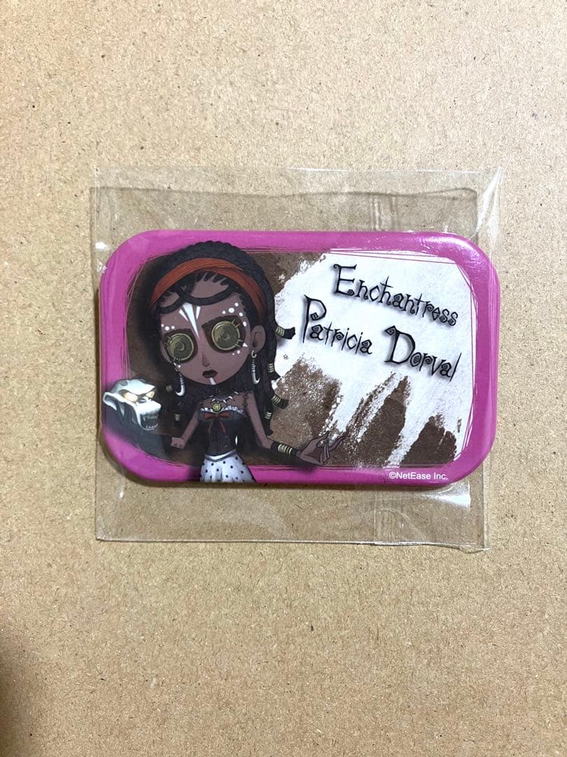 Identity Ⅴ 呪術師 缶バッジ