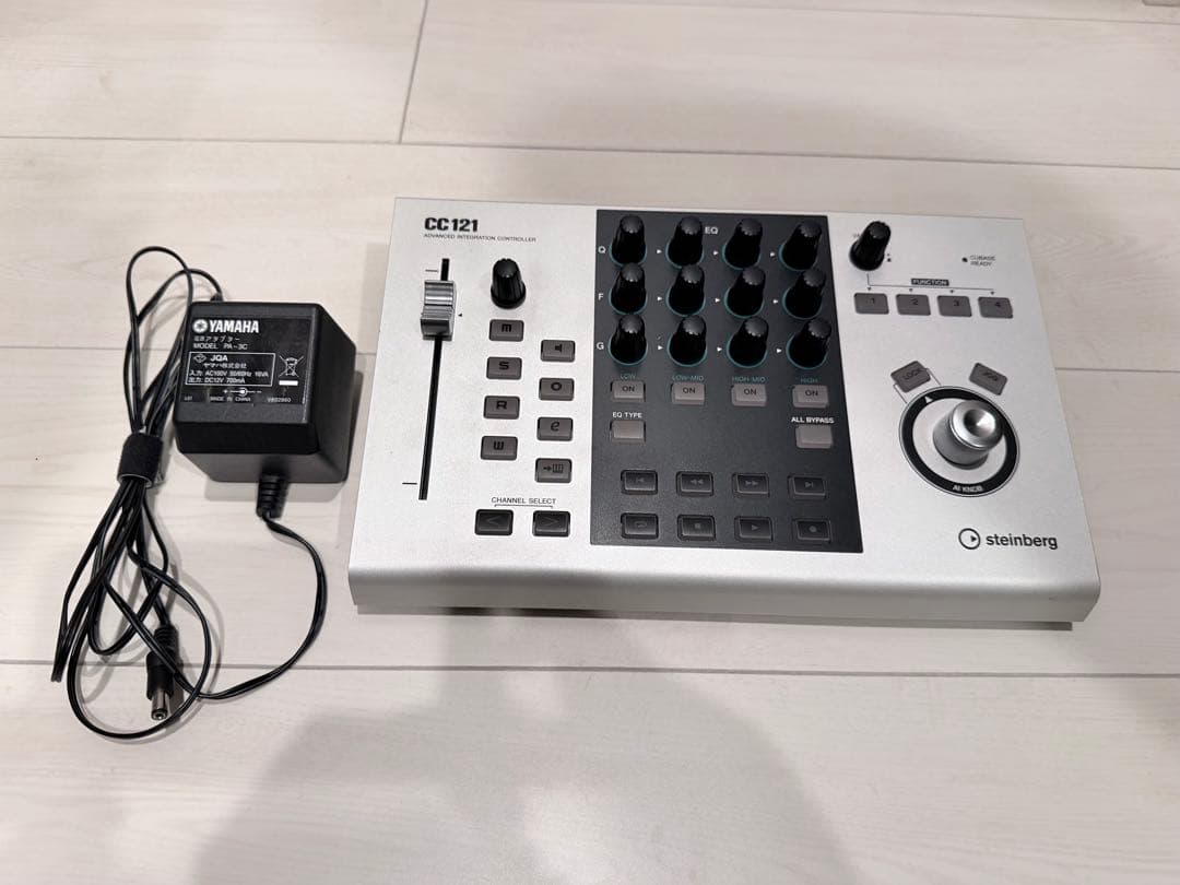 Steinberg USBコントローラー CC121