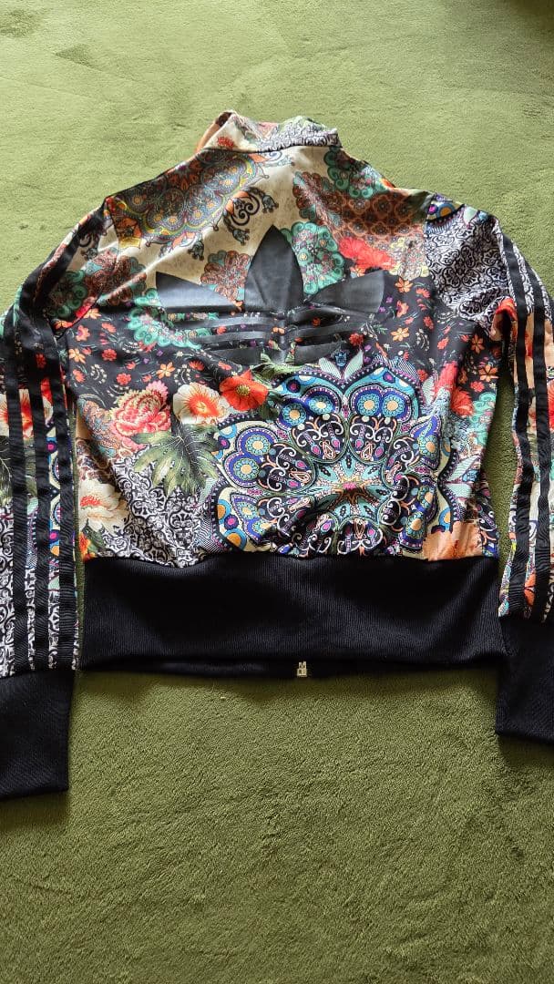 アディダスセットアップ(タンクトップ+パンツ+ジャージ)3点セット