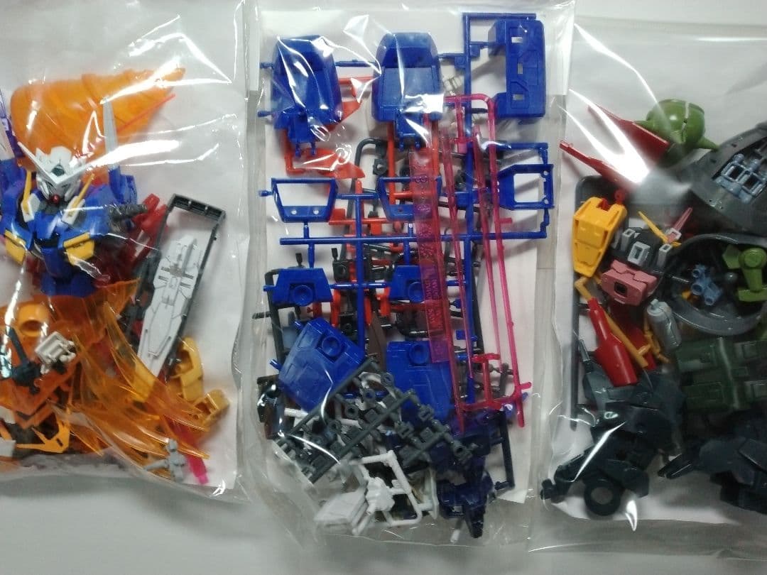 HGザク各種　4種セット　新品未開封品　＋　ジャンクパーツ3袋　送料込み