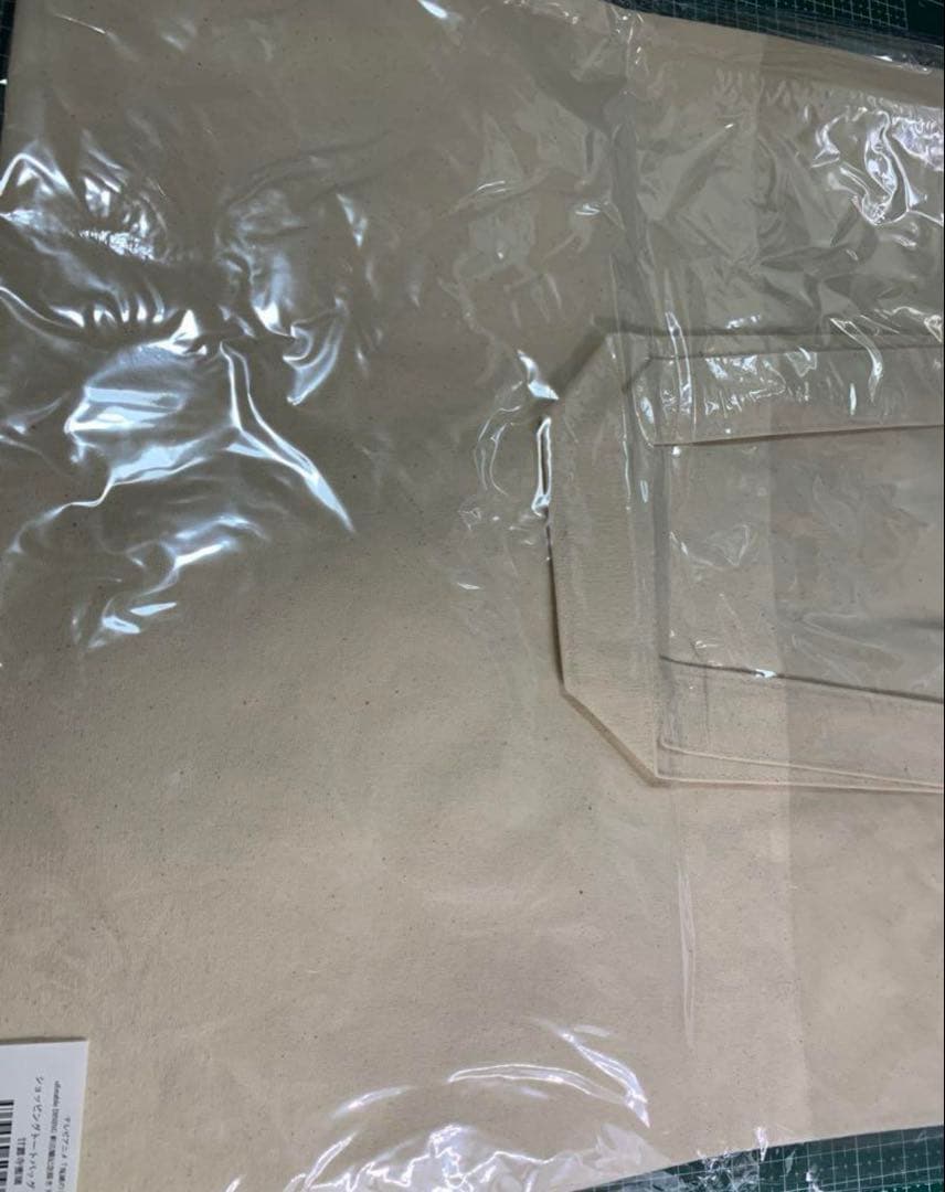 鬼滅の刃 ufotable ヒロマ 開店記念 缶バッジ付きトート 甘露寺蜜璃