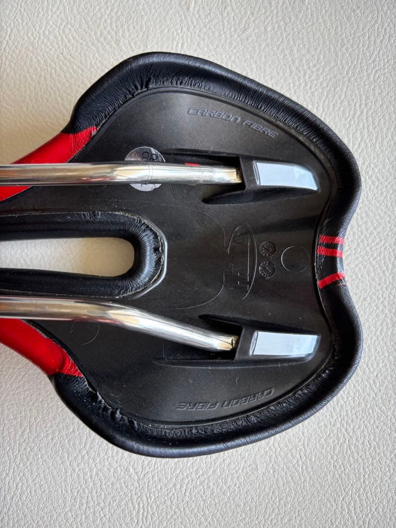 Selle ITALIA SLR Team Edition Flowサドル