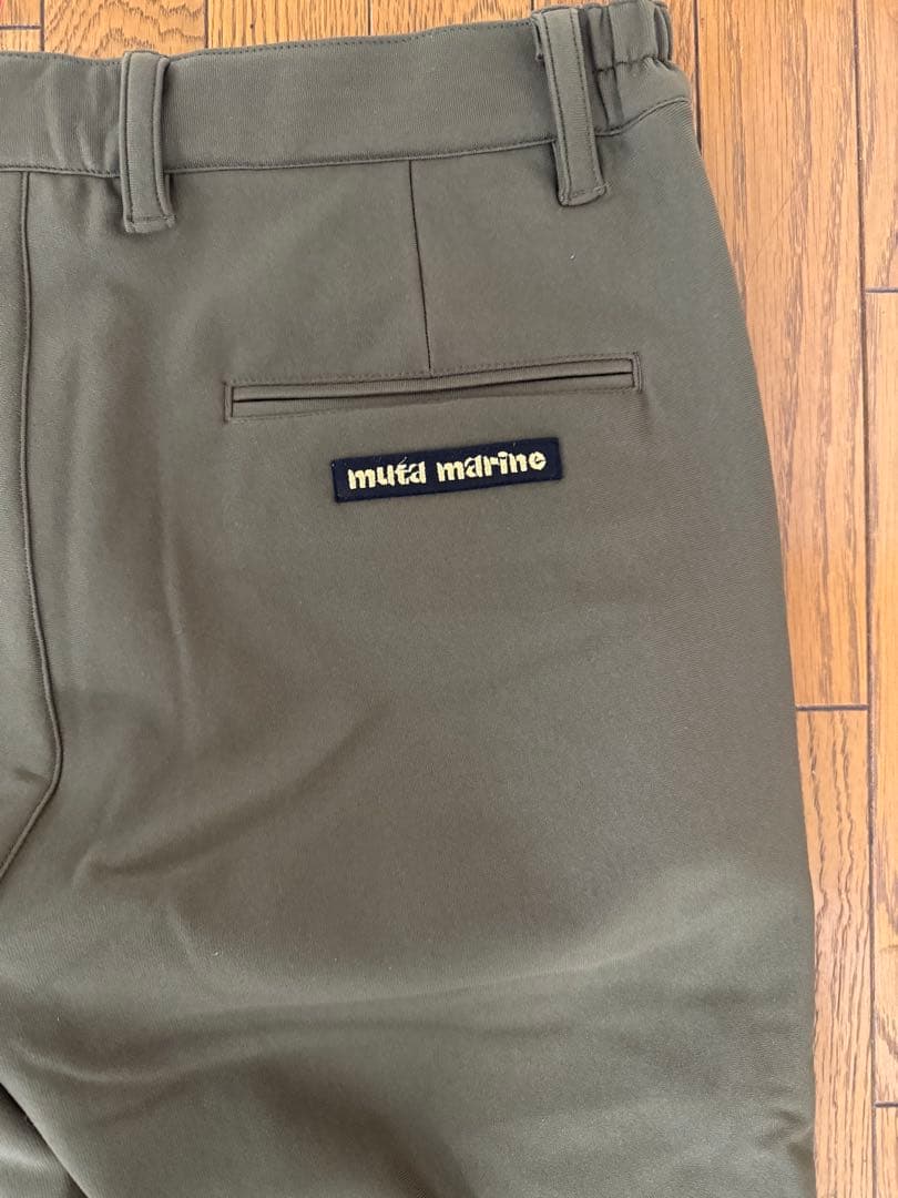 新品未使用品　mutaオリーブ色 Lサイズ　スリムフィットパンツ