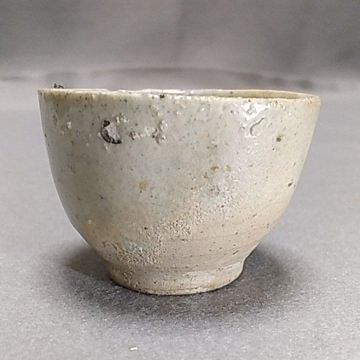 李朝白磁ぐい吞み　李朝堅手ぐい吞み