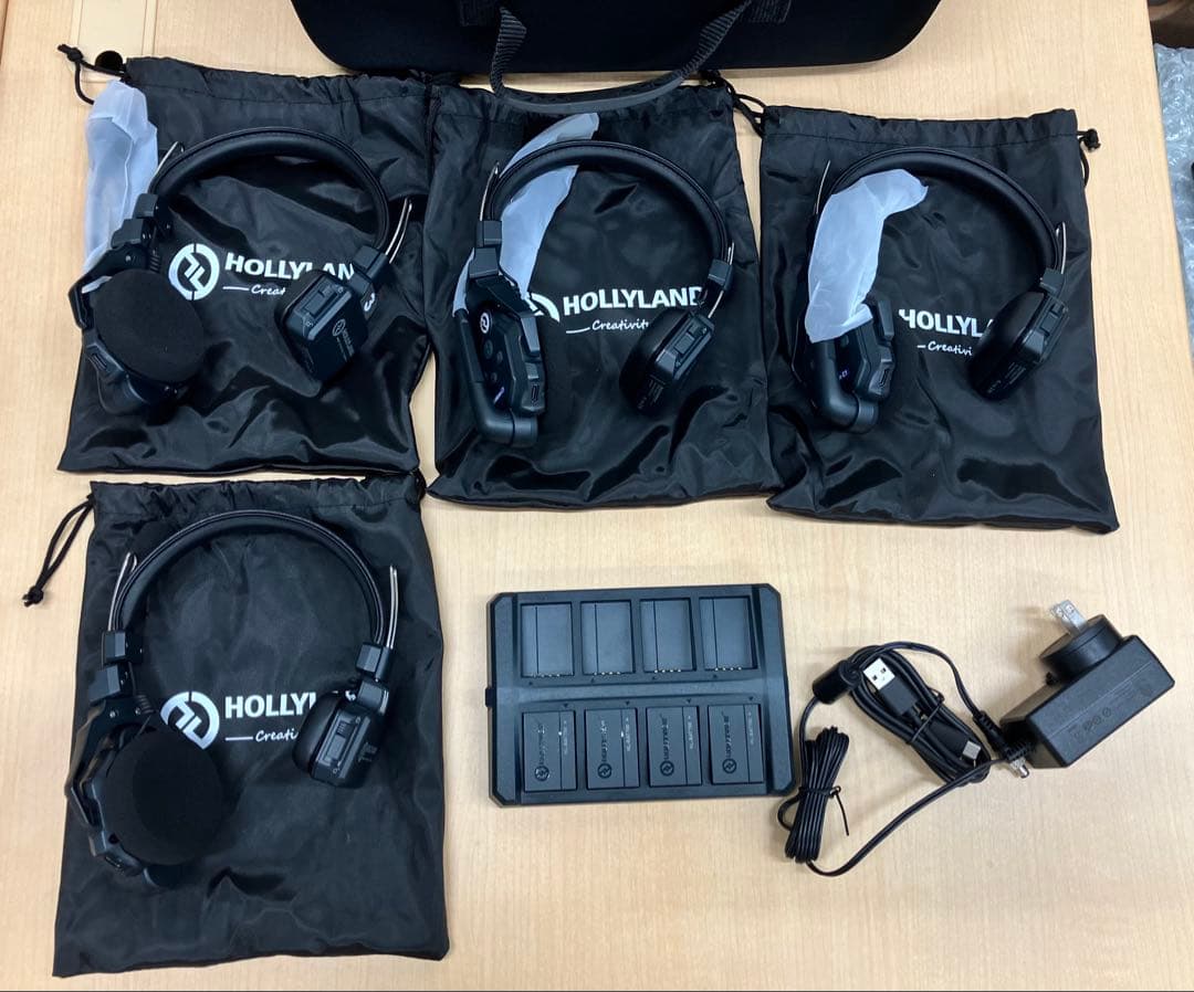 Hollyland C1-4S 同時通話ワイヤレスインターカム (4人用)