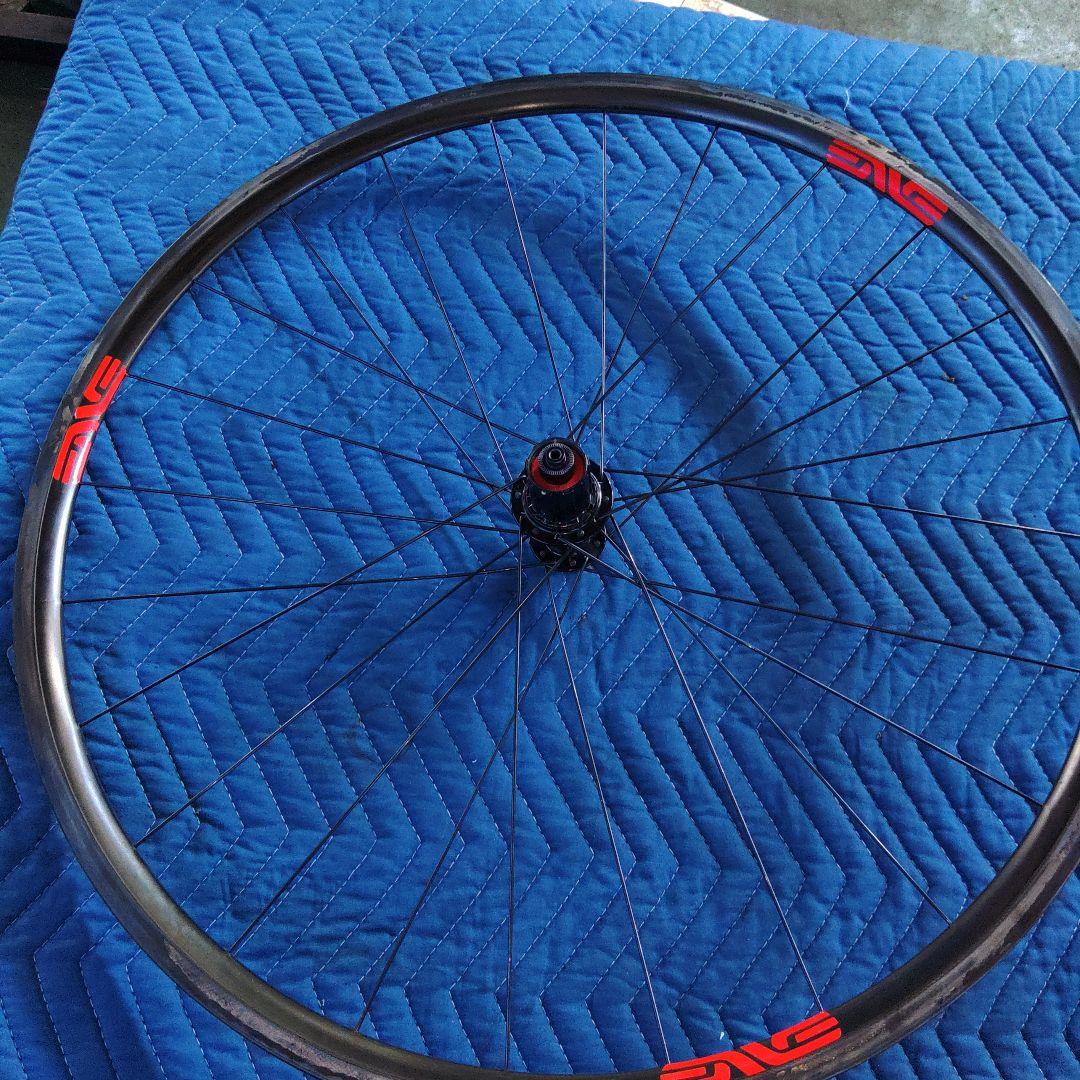 ENVE 1.25カーボンホイールチューブラー Chris King ハブ