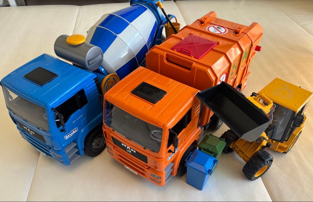 Bruder ミキサー車、ゴミ収集者、ショベルカー3点セット