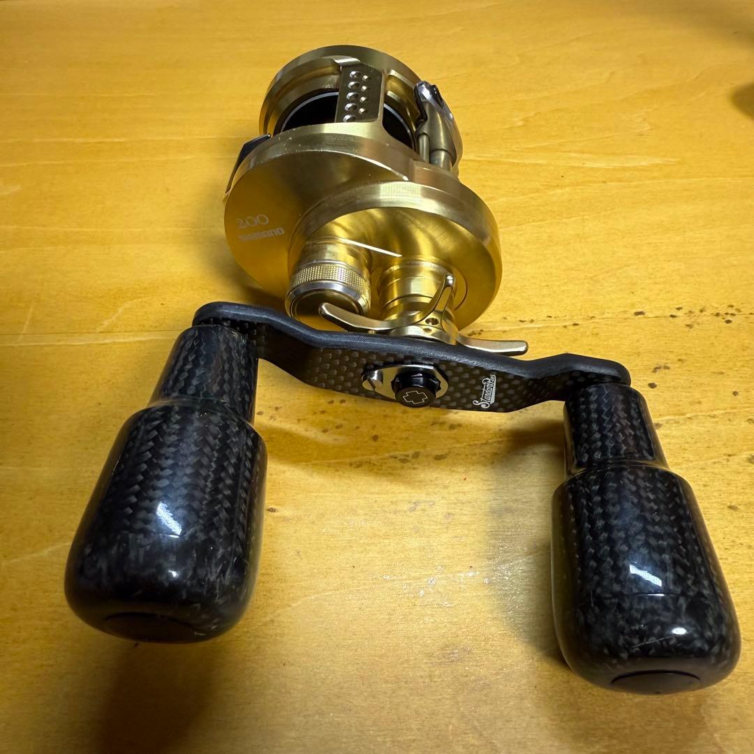 SHIMANO 200 ベイトリール ゴールド