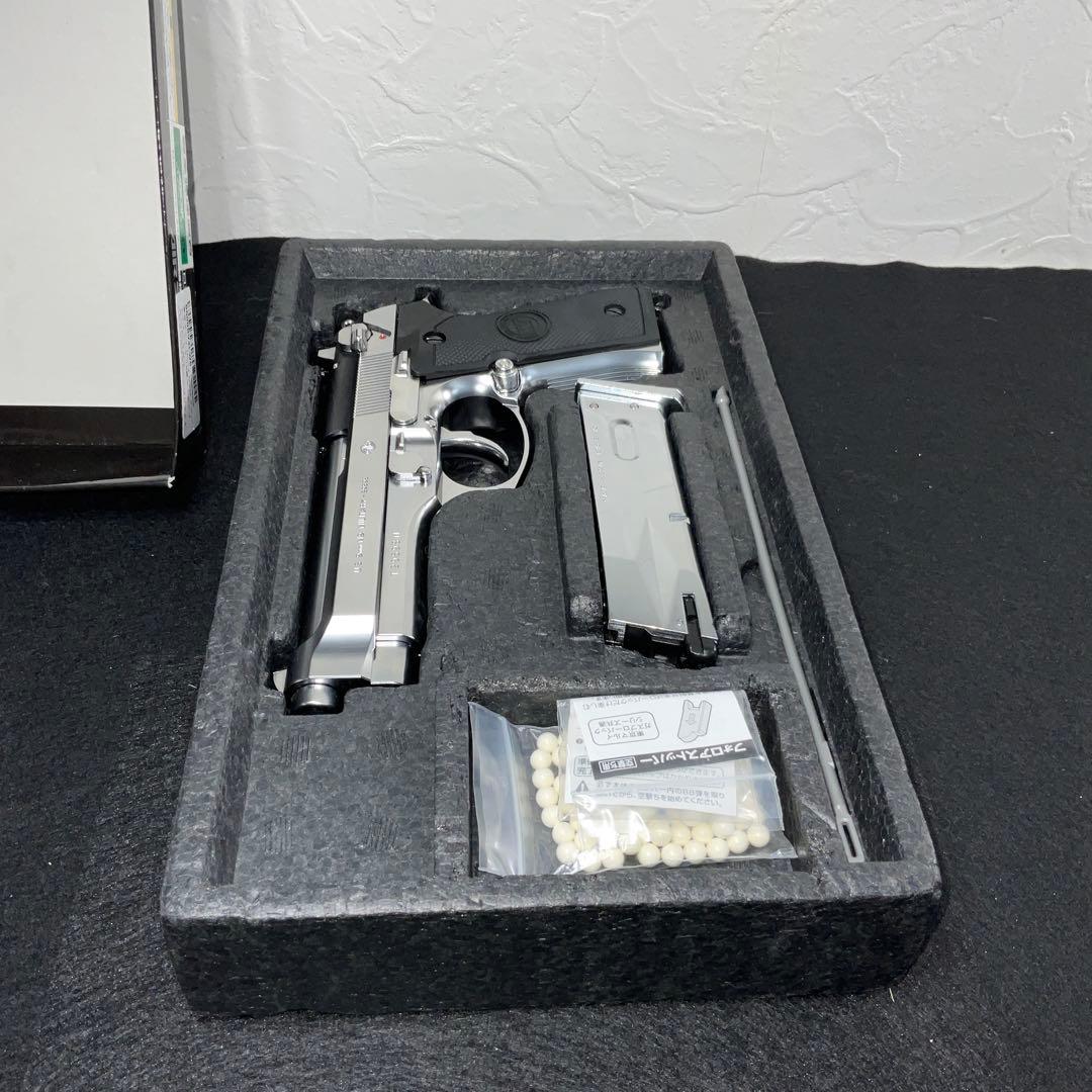 東京マルイ　M92F クロームステンレスモデル