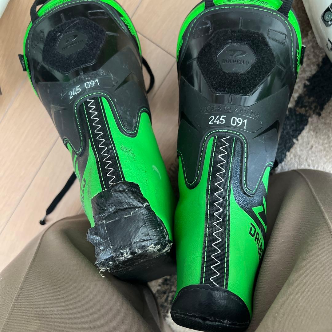 ダルベロスキーブーツ