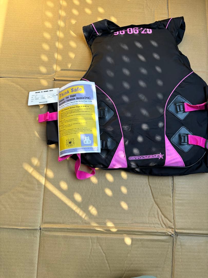 クエーキセンス　未使用品　プルオーバー　ジェットスキー　ライフジャケット