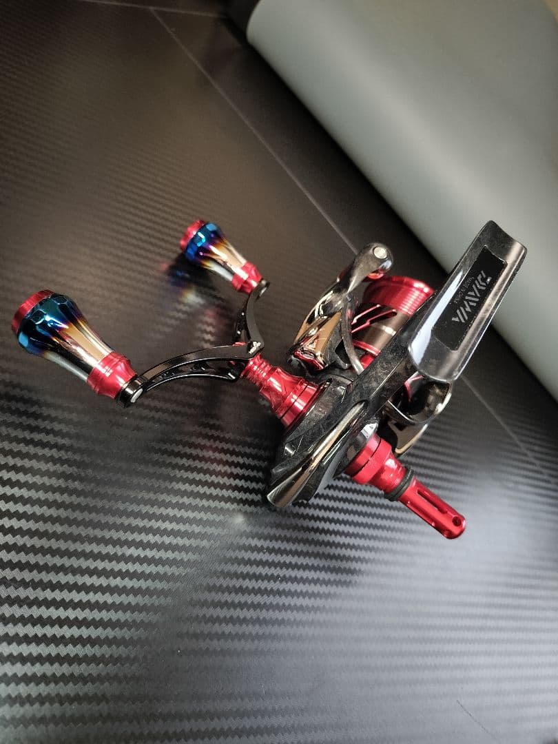 Daiwa 17 AEGIS 2003F　新品ハンドル、スタンド付