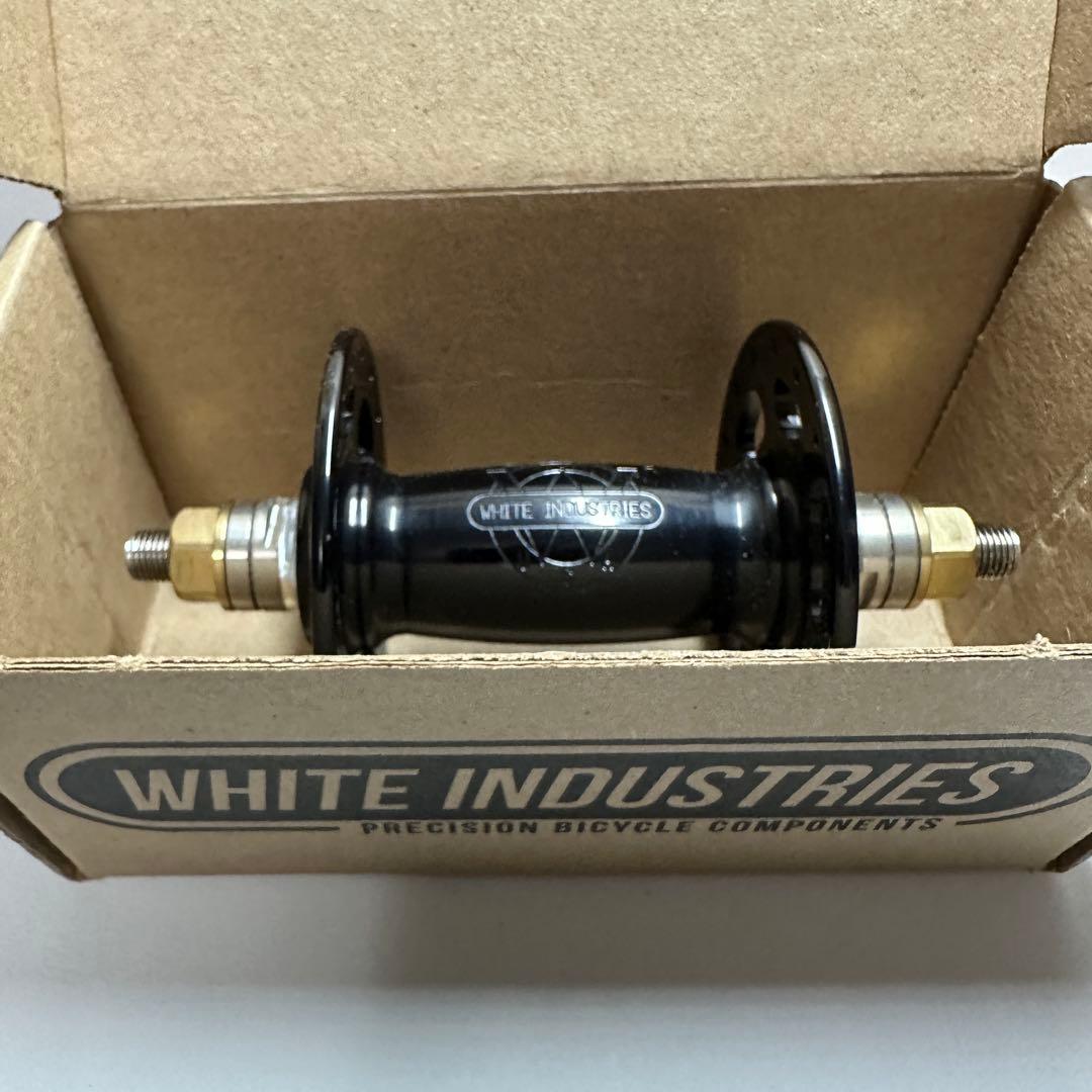 WHITE INDUSTRIES トラックハブ32ホール前後セット