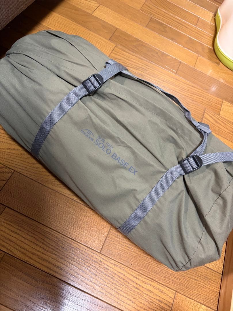 BUNDOK ソロベースEX キャンプテント カーキ　バンドック