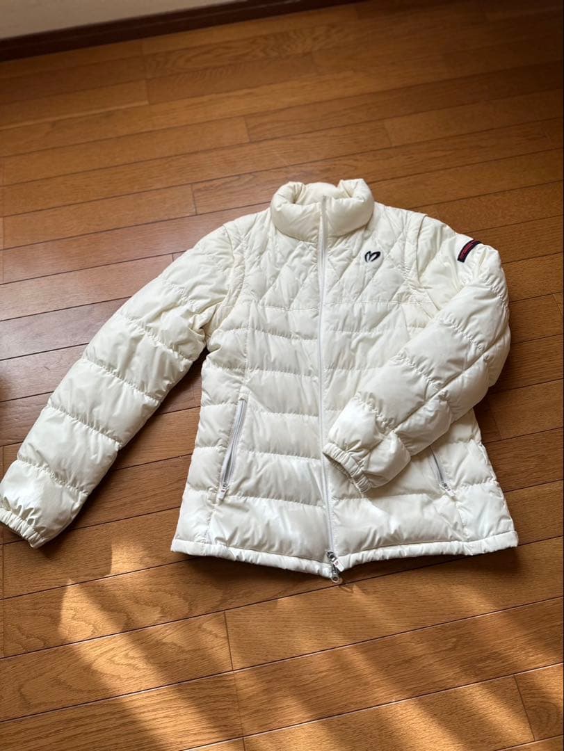 MASTER BUNNY EDITION アイボリー ダウンジャケット