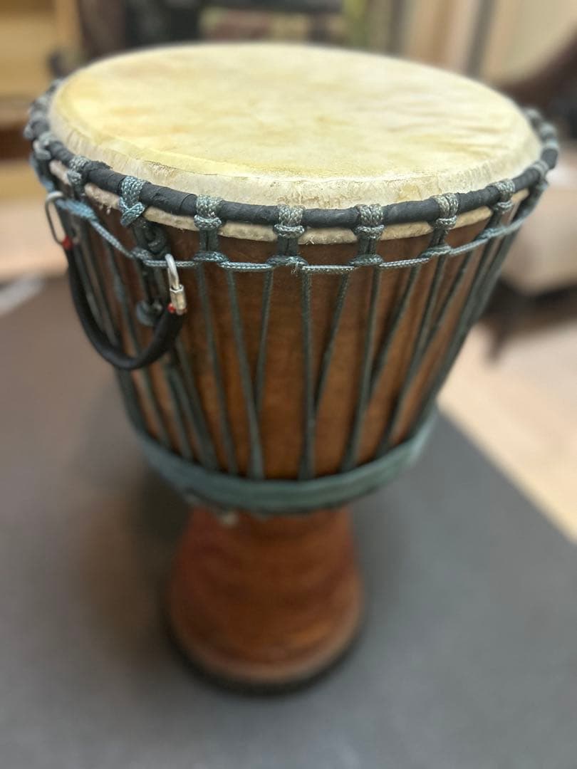 Djembe ジャンベ 高さ約62cm 打面径32.5cm打楽器 ケース付 牛皮