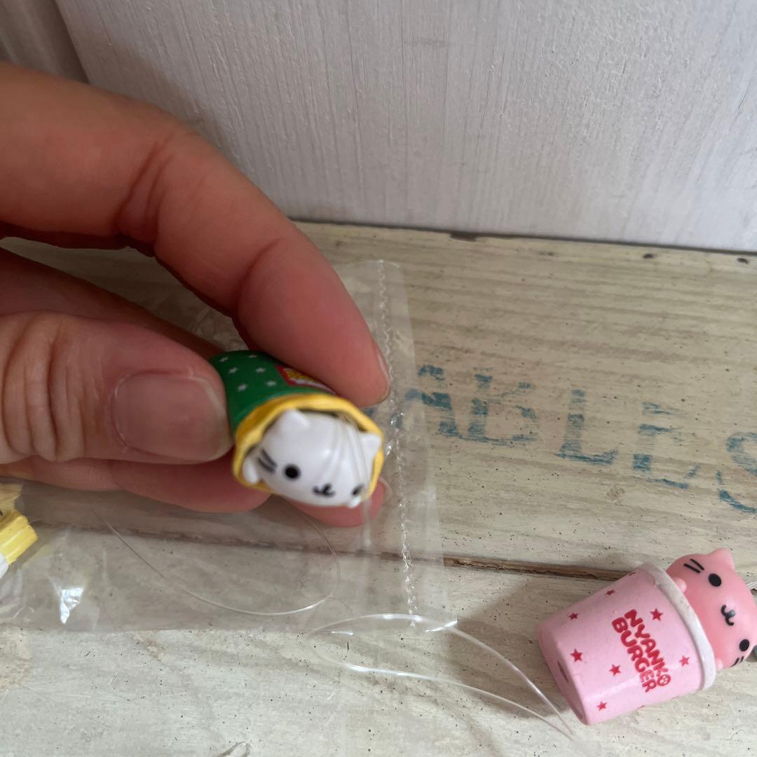 平成レトロ　にゃんにゃんにゃんこ　にゃんこバーガー　マスコット　9点セット