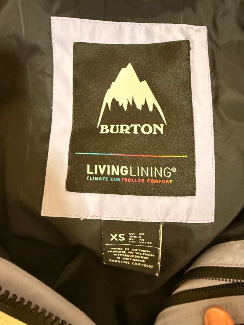 BURTON スノーボードジャケット 他ブランド下