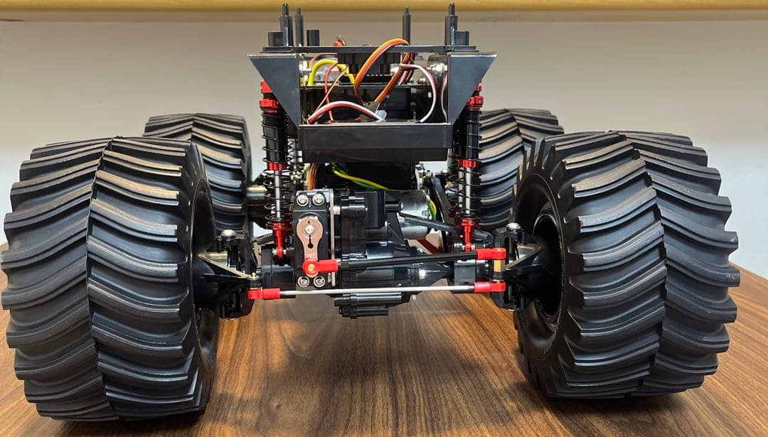 タミヤ スーパークラッドバスター ブラック エディション　OP付き。