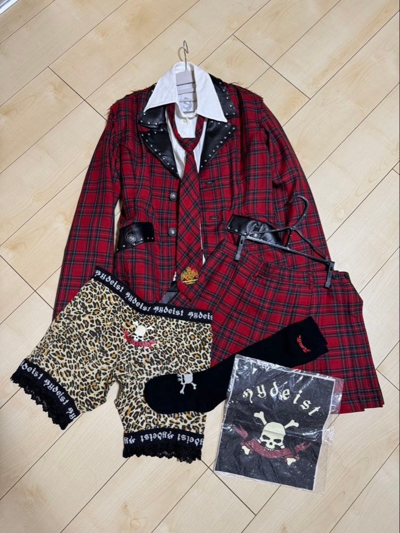 ★値引き！　hydeist ライブスーツ　フルセット