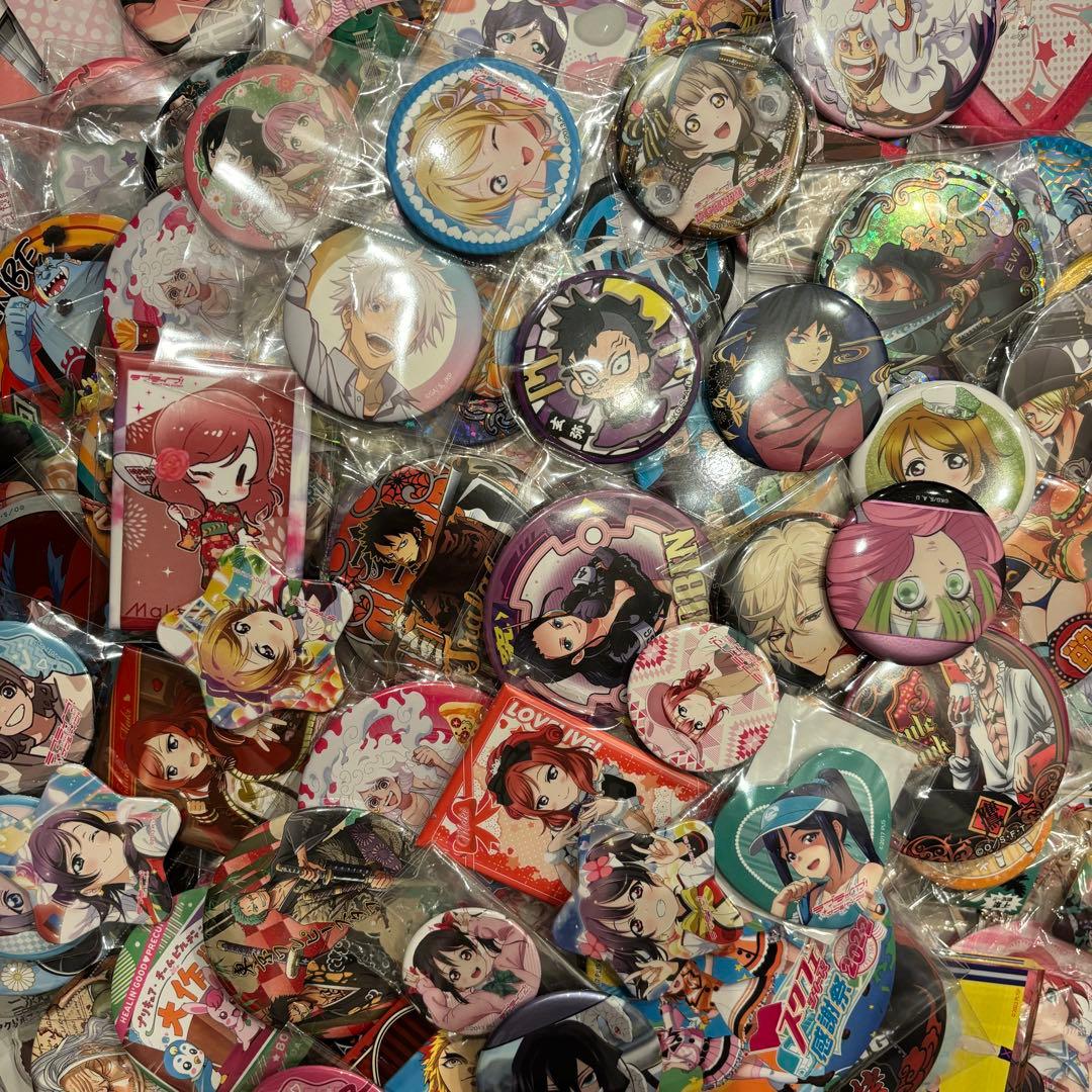 ☆美品☆ ワンピース　ラブライブ　アニメグッズ　まとめ売り 大量　600点以上