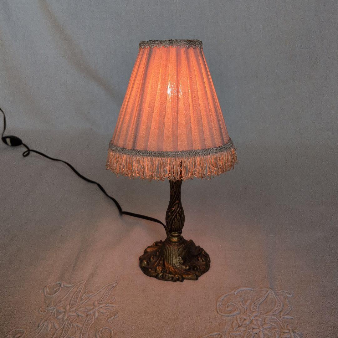 フランスアンティーク 小さなテーブルランプ