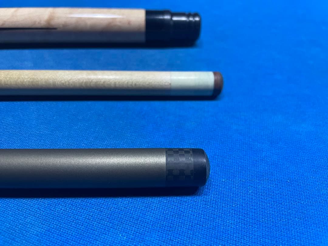 実品MEZZビリヤードキュー