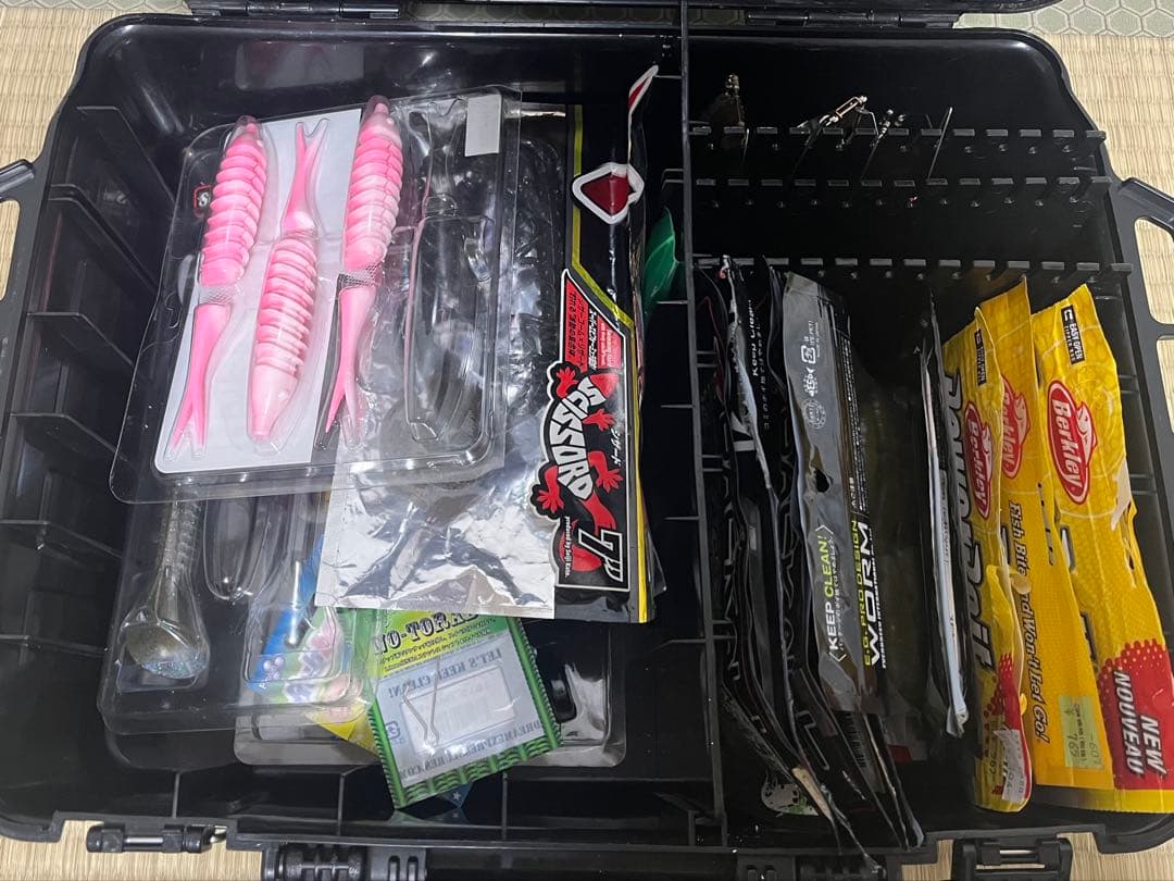 つ*。様 バス釣り引退セット　タックルボックス付き