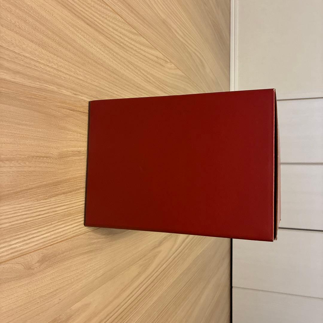 KAWS MILO フィギュア　赤