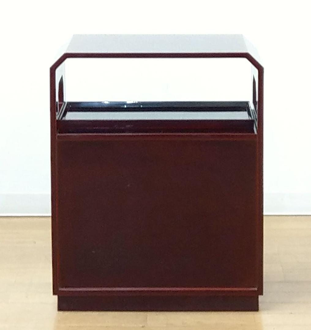 美品 輪島塗 蒔絵師 山本幸三郎作 朱漆 金彩 四季の草花蒔絵 小棚 茶道具棚物