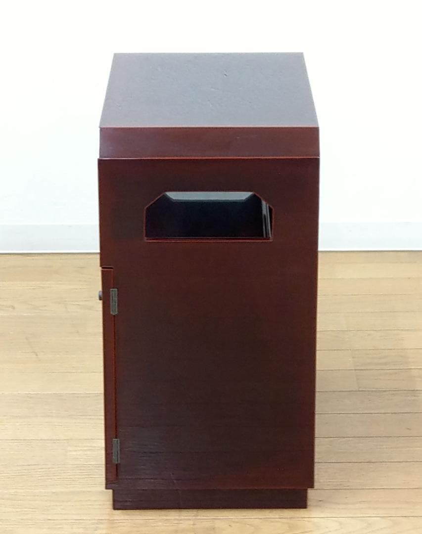 美品 輪島塗 蒔絵師 山本幸三郎作 朱漆 金彩 四季の草花蒔絵 小棚 茶道具棚物