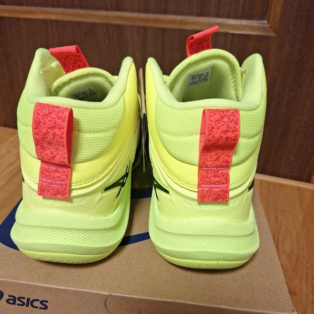 ASICS　バスケボールシューズ