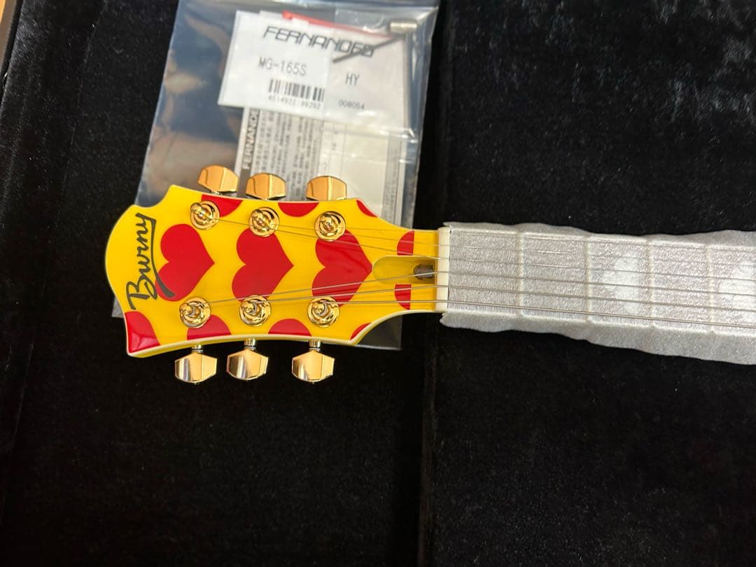 hide生誕60周年記念　新品BURNY MG-165S HYイエローハート