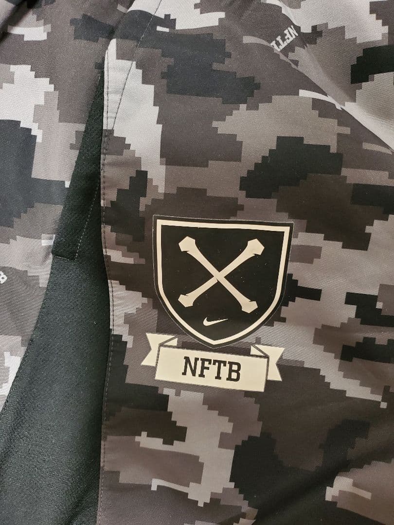 ナイキ　NFTB　上下セット　セットアップ　プラシャツ