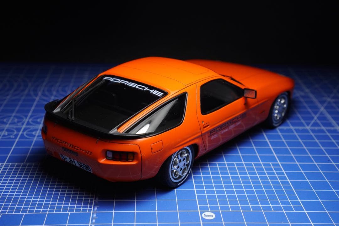 ポルシェ928 プラモデル完成品