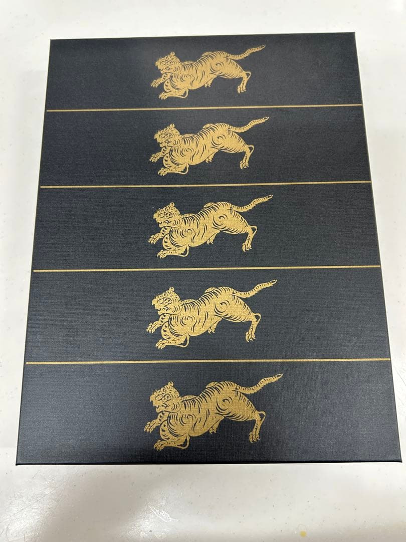 とらや 虎屋 竹皮包羊羹 3本入(夜の梅、新緑、おもかげ) ようかん