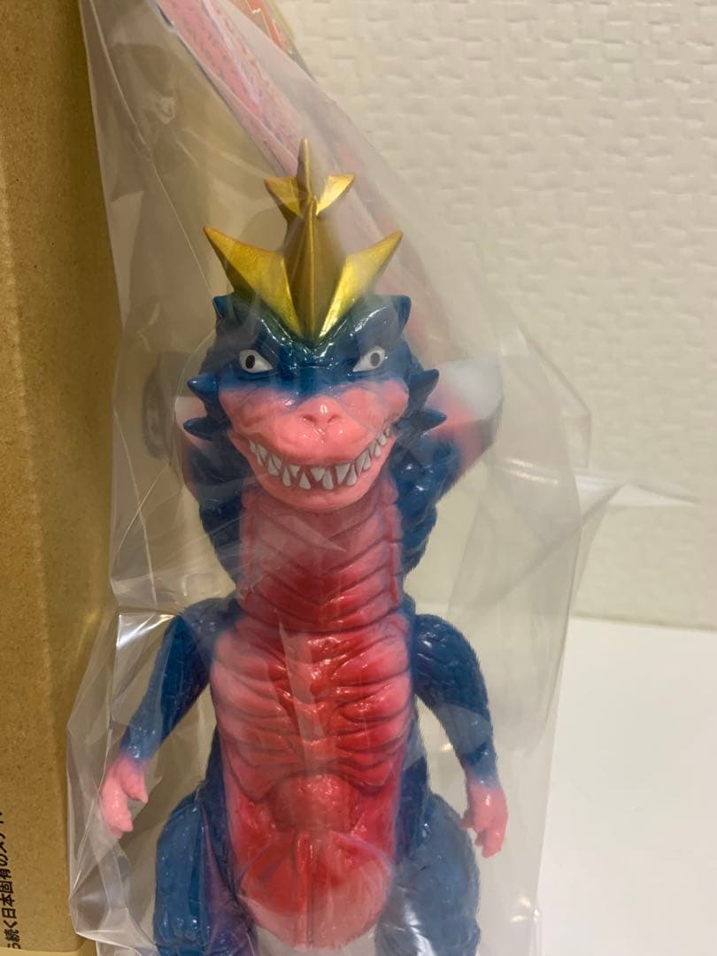 ロゴ入り輸送箱付き　enka vinyl スペースゴジラ　エンカビニール